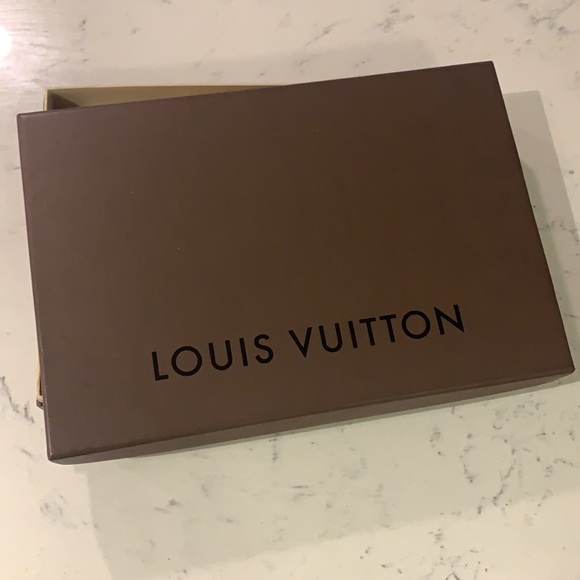 Louis V black dinner bag! - Picture 5 of 6